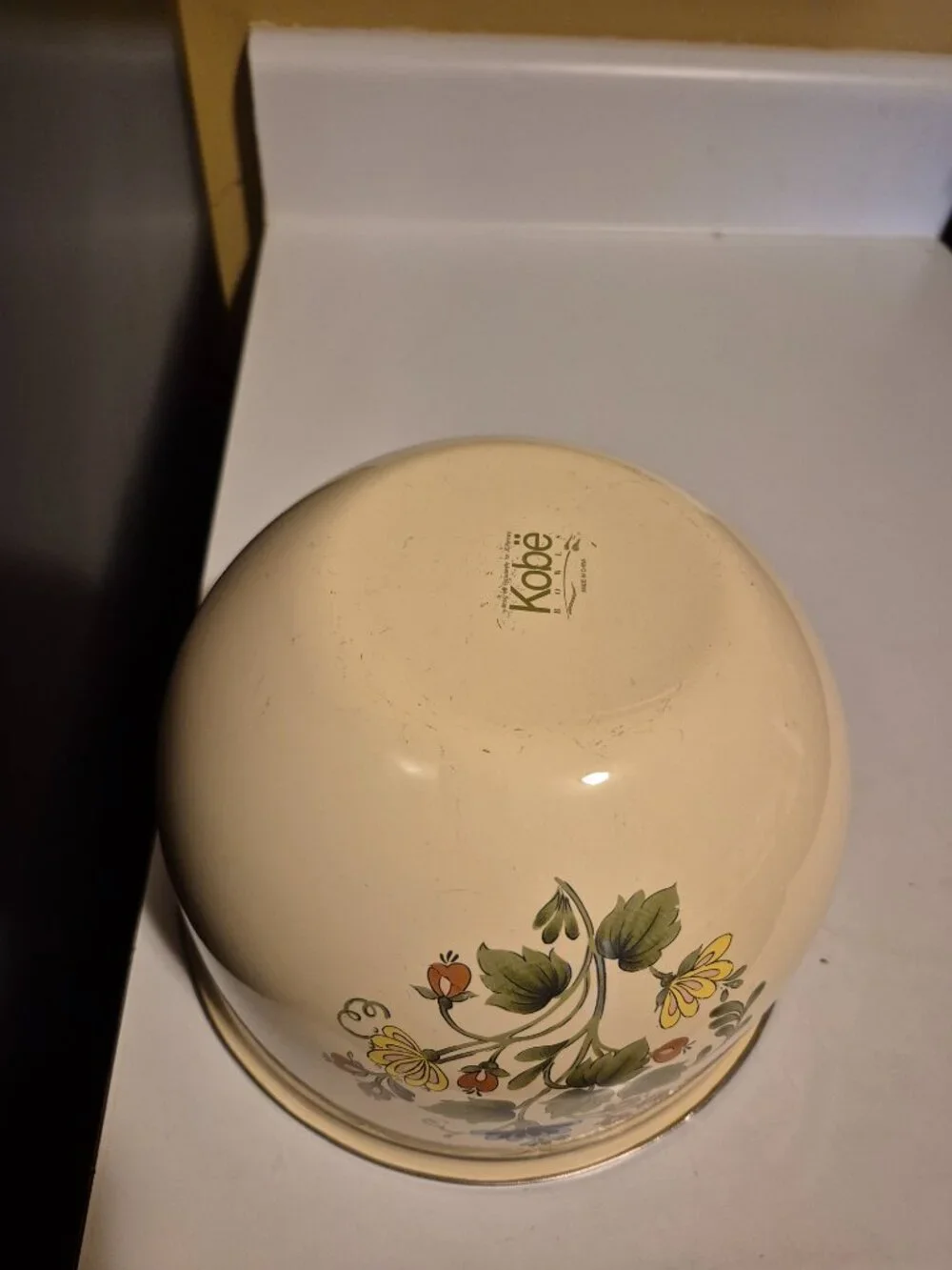 RARE VINTAGE KOBE KITCHEN FLORAL METAL ENAMAL BOWL